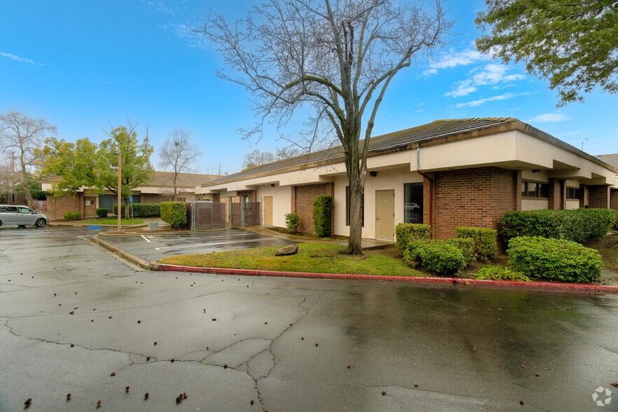 More Photos Of 1130 Conroy Ln, Roseville Medical For Lease