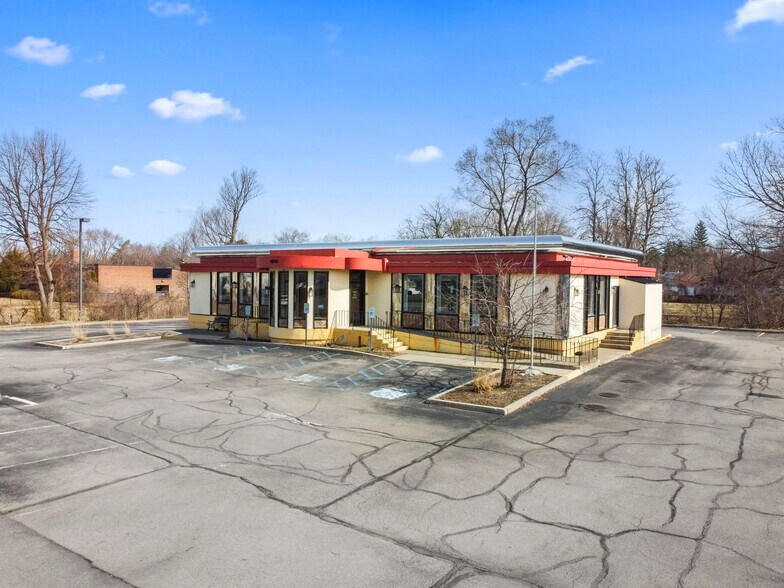 More Photos Of 1975 Central Ave, Albany Restaurant For Sale