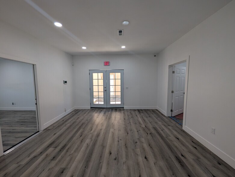 More Photos Of 2368 Pacheco Blvd, Martinez Storefront Retail Office For Sale