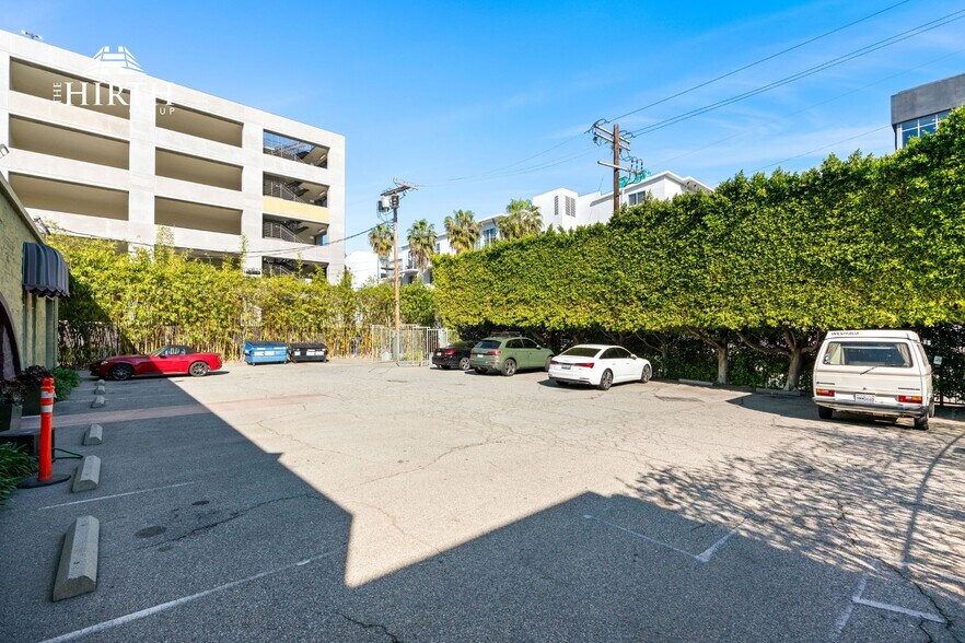 More Photos Of 11128 Weddington St, North Hollywood Movie Radio TVStudio For Sale