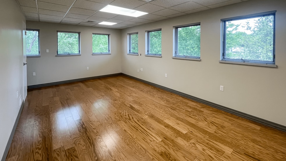 More Photos Of 49 Tolland Tpke, Manchester Medical For Lease