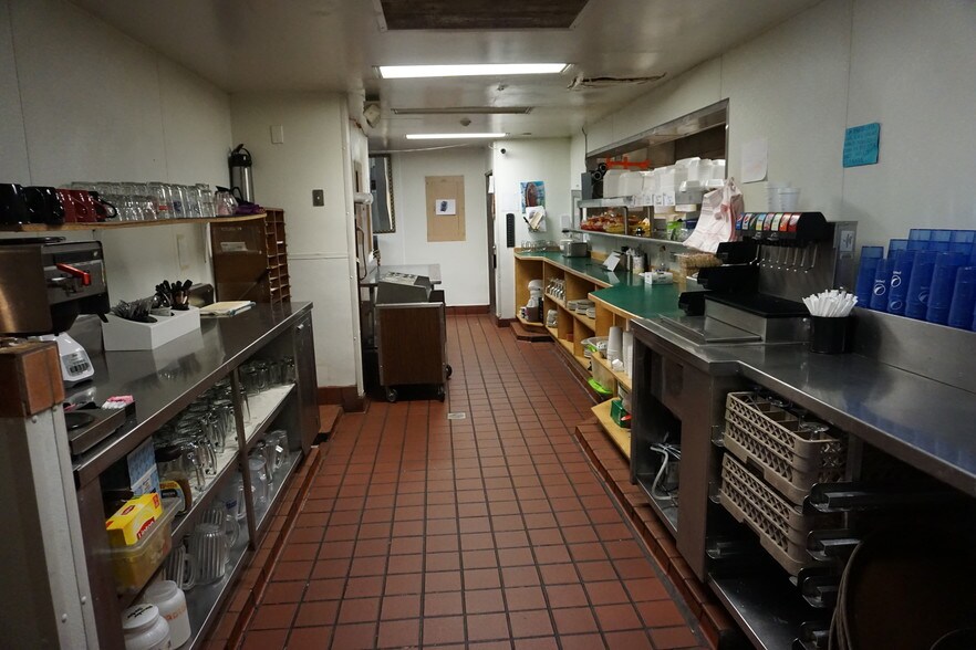 More Photos Of 2319 8th Ave, Greeley Restaurant For Lease