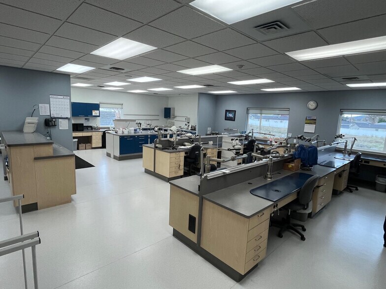 More Photos Of 1123 N Grant Pl, Kennewick Office For Sale