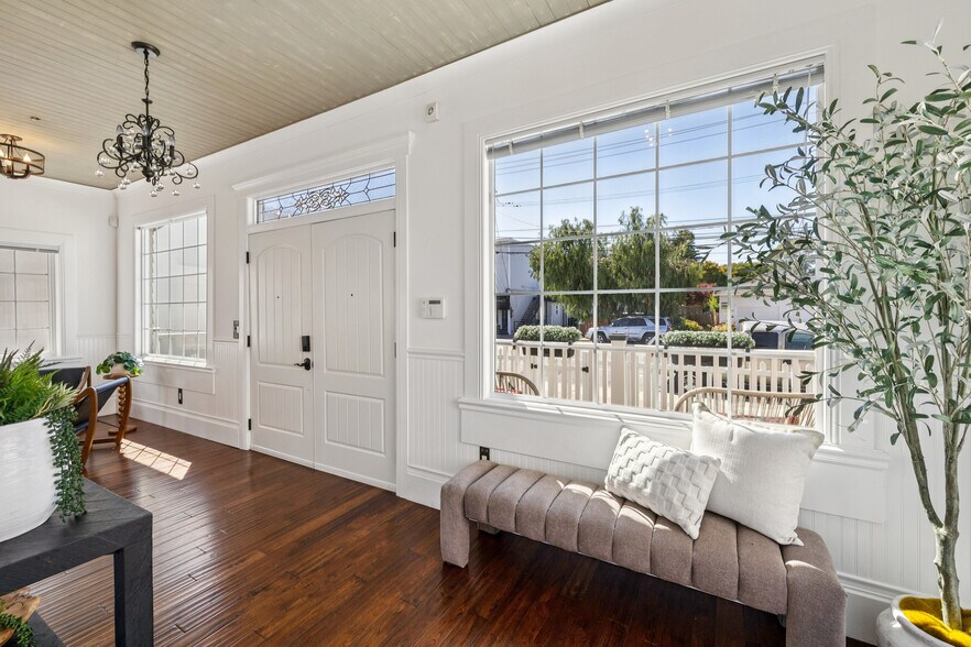 More Photos Of 917 Howard Ave, Burlingame Office Residential For Sale