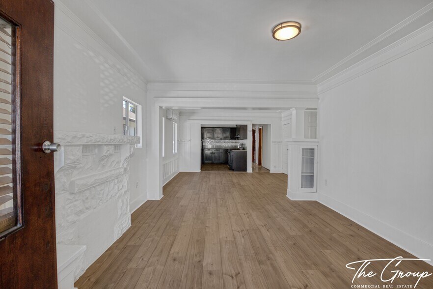 More Photos Of 856 W 47th St, Los Angeles Multifamily For Sale