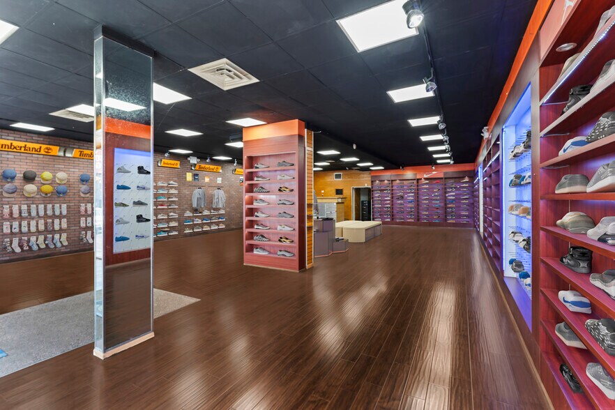 More Photos Of 65 S 4th Ave, Mount Vernon Storefront For Sale