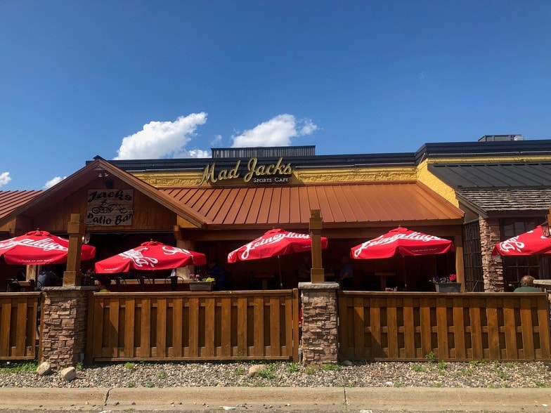 More Photos Of 8078 Brooklyn Blvd, Brooklyn Park Restaurant For Sale