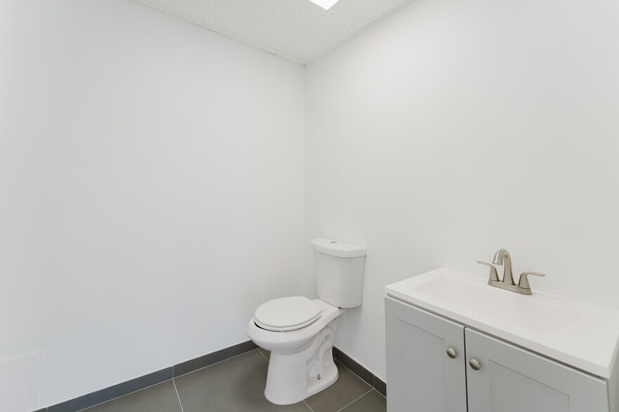 More Photos Of 3401 N Federal Hwy, Boca Raton Office For Lease