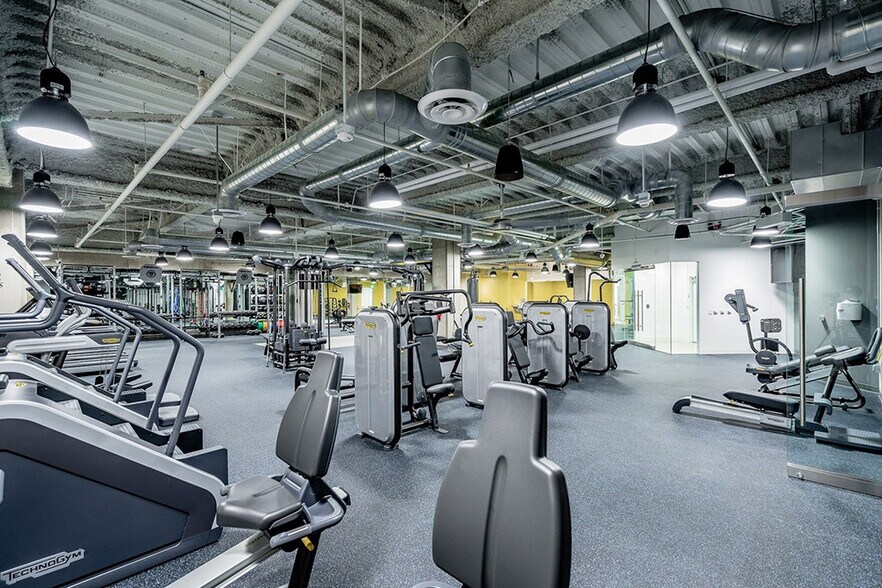 More Photos Of 19200 Von Karman Ave, Irvine Coworking Space