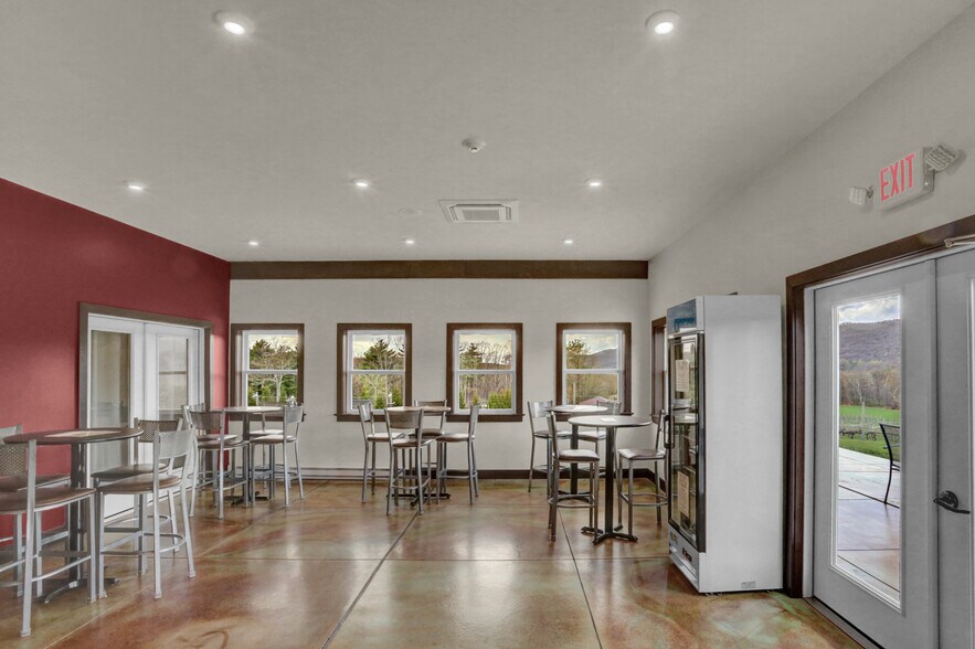 More Photos Of 596 Harman Rd, Halifax Winery Vineyard For Sale