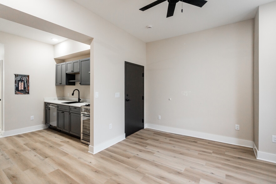 More Photos Of 4535 Commonwealth St, Detroit Apartments For Sale