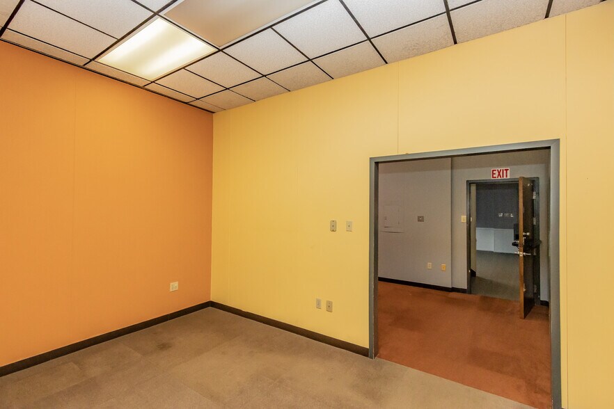 More Photos Of 201 N Jefferson St, Kittanning Medical For Sale