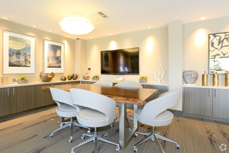 More Photos Of 121 S Frances St, Sunnyvale Apartments For Lease