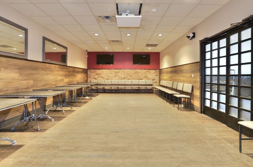 More Photos Of 2658 Highway 516, Old Bridge Restaurant For Sale