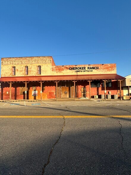Primary Photo Of 112 E Cherokee Ave, Enid Manufacturing For Lease
