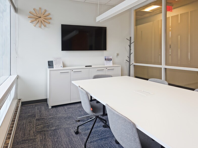 More Photos Of 40 NE Loop 410, San Antonio Coworking Space