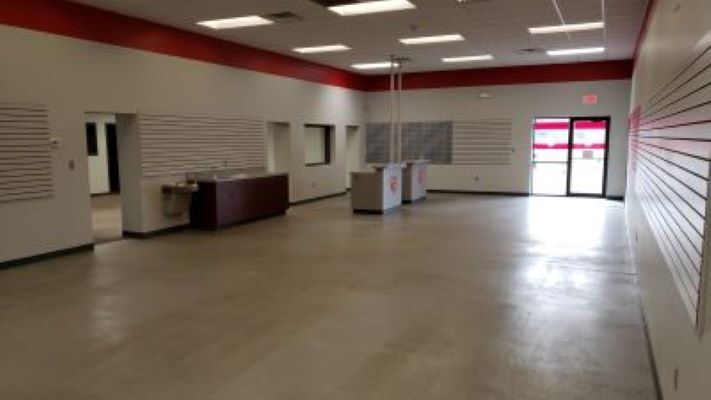 More Photos Of 530 E 8th St, Junction City Warehouse For Sale