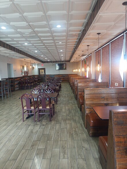 More Photos Of 12501 Gulf Fwy, Houston Restaurant For Lease