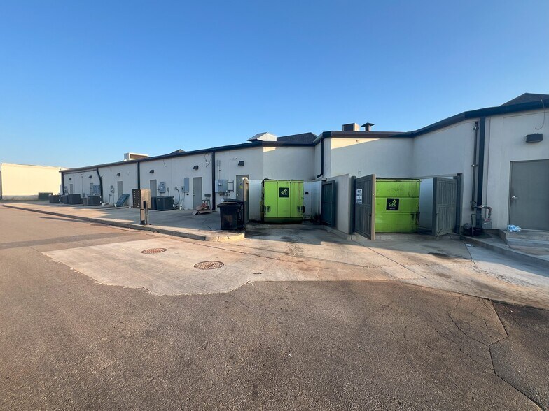 More Photos Of 810 Highway 96, Warner Robins Storefront For Lease