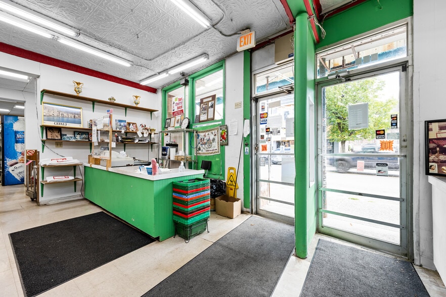 More Photos Of 250 Grant St, Buffalo Storefront For Sale