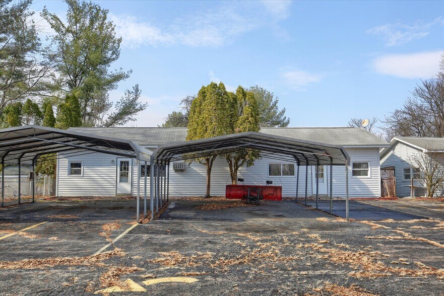 More Photos Of 145 Chamberlaine Ave, Pottsville Restaurant For Sale