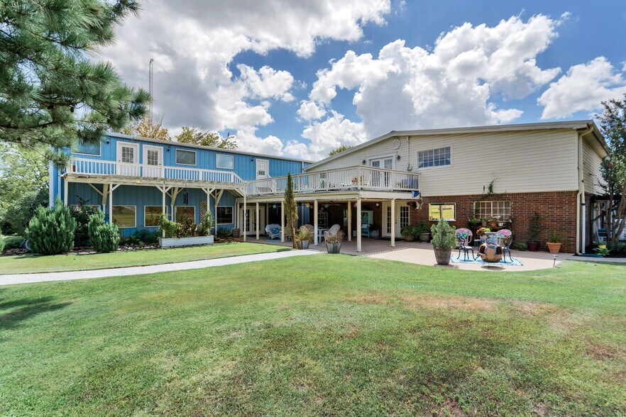 Primary Photo Of 17744 FM 1255, Canton Hospitality For Sale