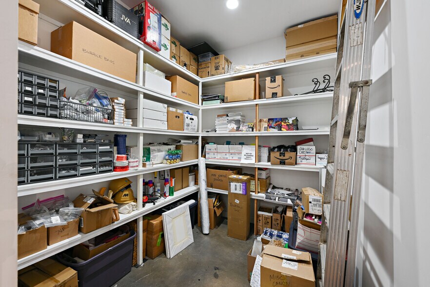 More Photos Of 4151 Taylor St, San Diego Storefront Retail Office For Sale