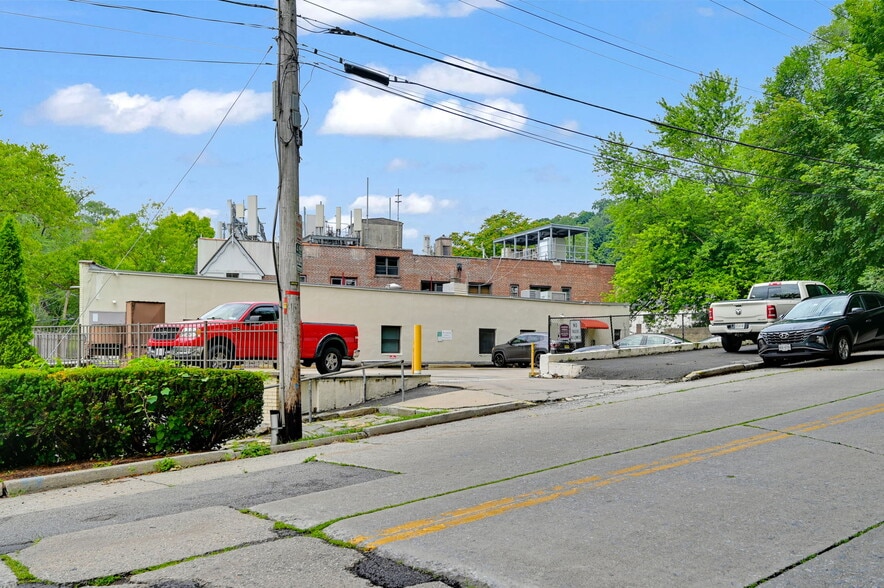 More Photos Of 2 Broadway, Valhalla Office For Sale