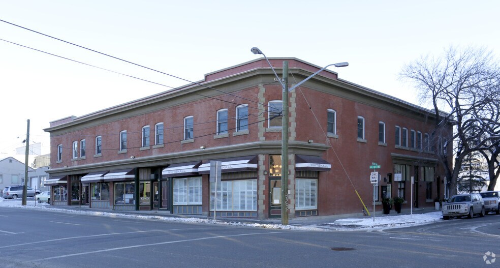 Primary Photo Of 606 Meredith Rd NE, Calgary Restaurant For Sale