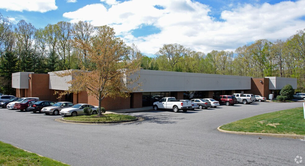 More Photos Of 535-549 Southlake Blvd, Richmond Light Distribution For Sale