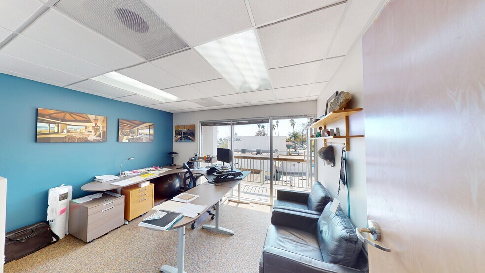 More Photos Of 1940 Garnet Ave, San Diego Medical For Sale