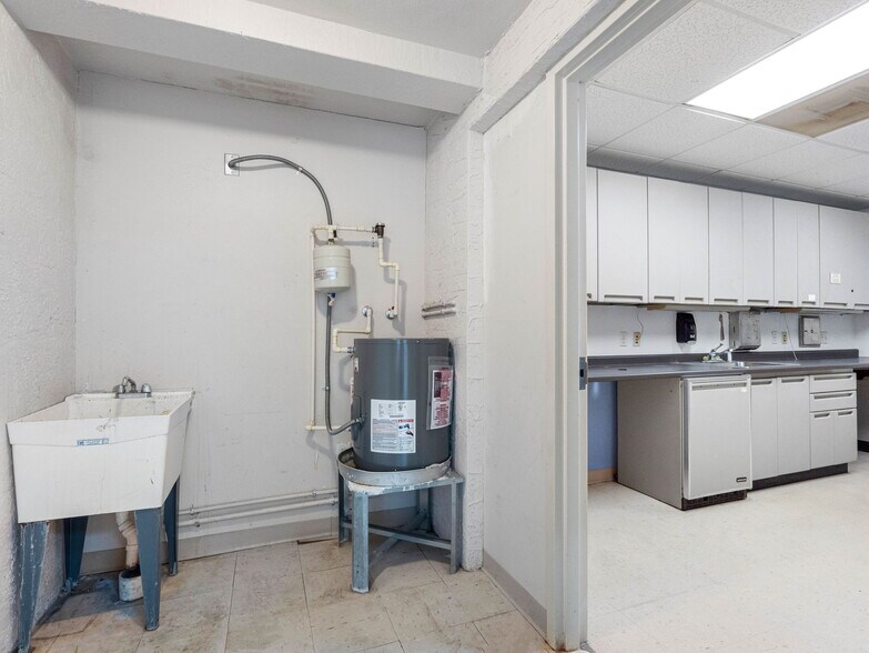 More Photos Of , Tampa Office For Sale