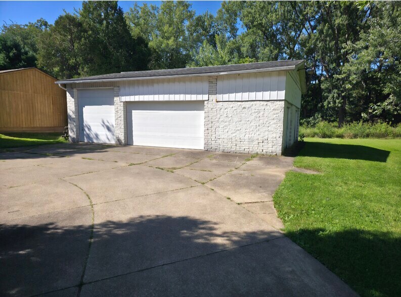 More Photos Of , Akron Multifamily For Sale