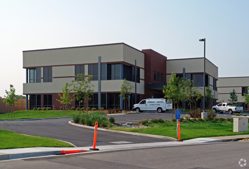 More Photos Of 1104 Corporate Way, Sacramento Coworking Space