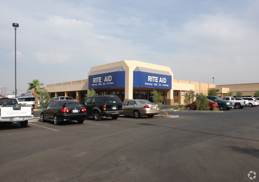 More Photos Of 1501 W Main St, El Centro Drugstore For Lease
