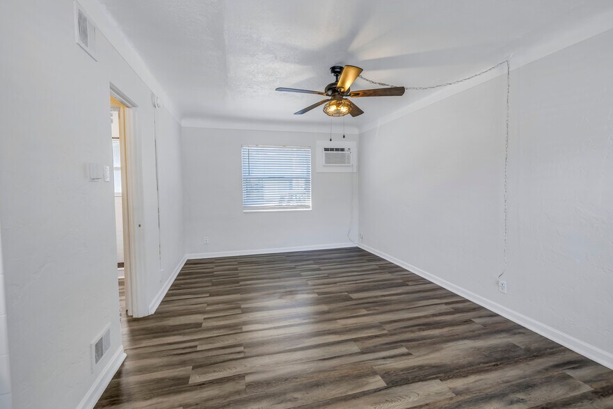 More Photos Of 779 9th Ave N, Saint Petersburg Apartments For Sale