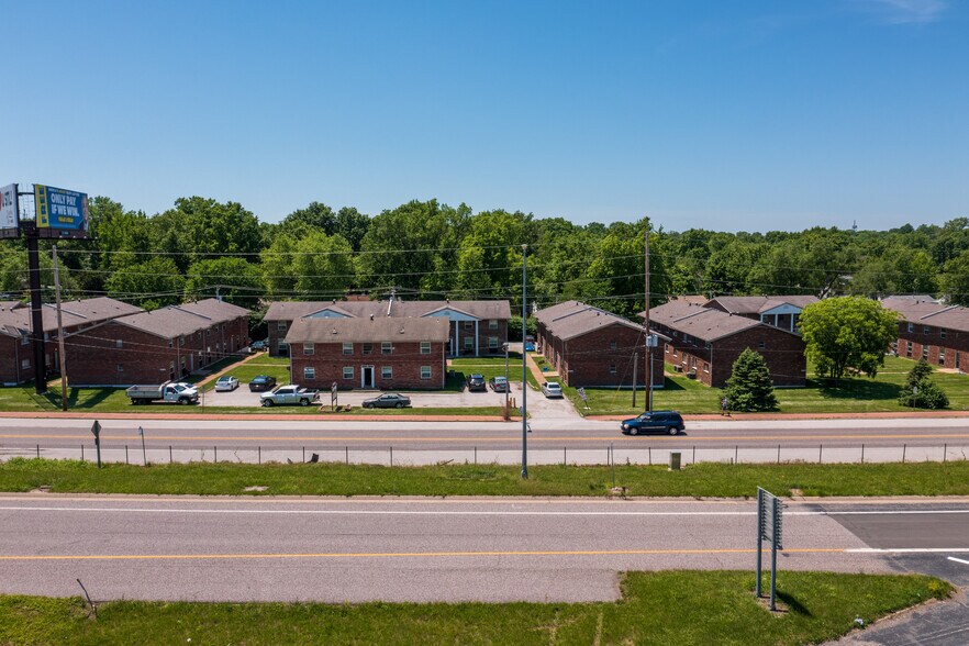 More Photos Of 9921 Sloane Sq, Saint Louis Apartments For Sale