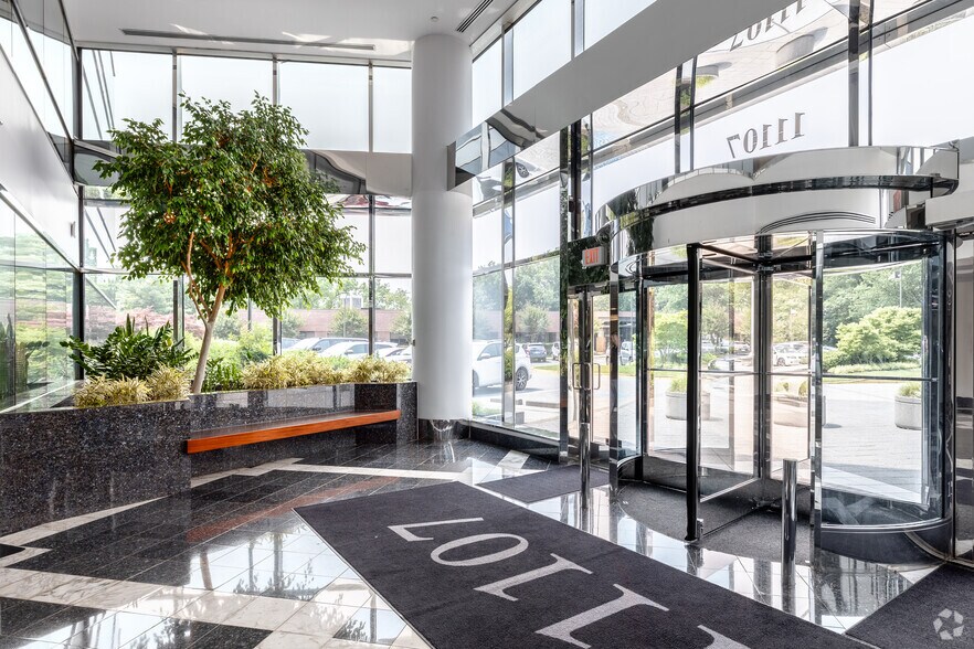 More Photos Of 11107 Sunset Hills Rd, Reston Medical For Lease