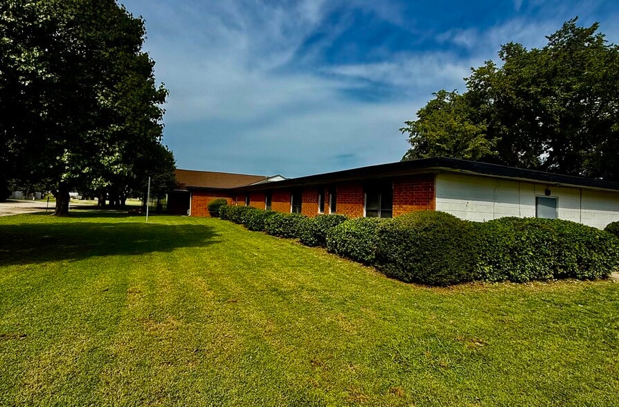 More Photos Of 1301 N 5th St, Tonkawa Assisted Living For Sale