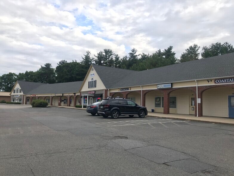 More Photos Of 44 Lafayette Rd, North Hampton Storefront Retail Office For Lease