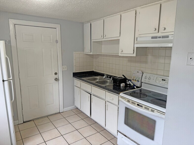 More Photos Of , Thonotosassa Multifamily For Sale