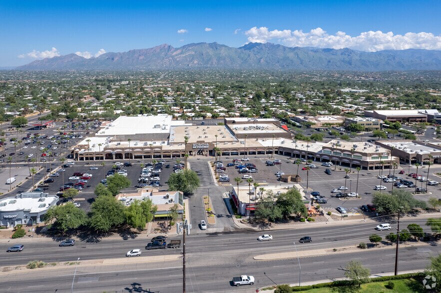 Primary Photo Of 2480 N Swan Rd, Tucson Unknown For Lease