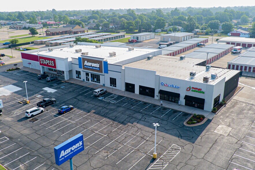 More Photos Of , Lawton General Retail For Sale