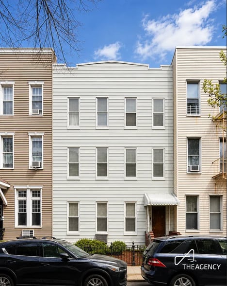 Primary Photo Of 58 Diamond St, Brooklyn Multifamily For Sale