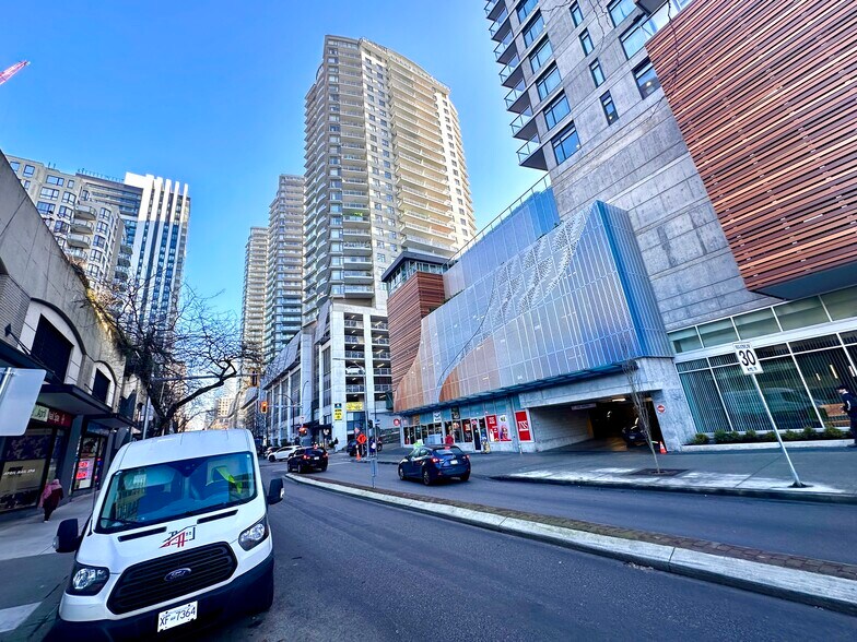 More Photos Of 813-823 Carnarvon St, New Westminster Apartments For Lease