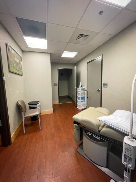 More Photos Of 1 Hospital Dr, Asheville Medical For Lease