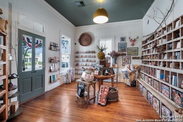 More Photos Of 632-636 High St, Comfort General Retail For Sale