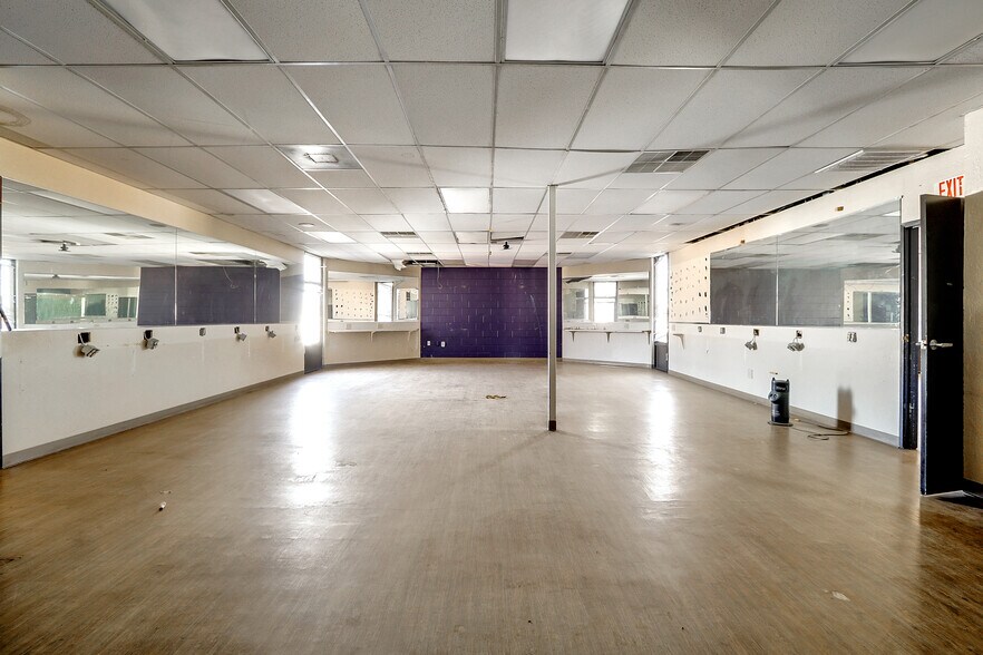 More Photos Of 934 Missouri St, Fairfield Office For Sale