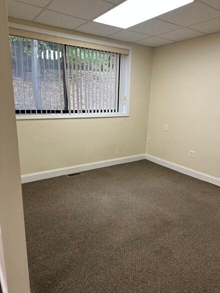 More Photos Of 640 Belle Terre Rd, Port Jefferson Medical For Lease
