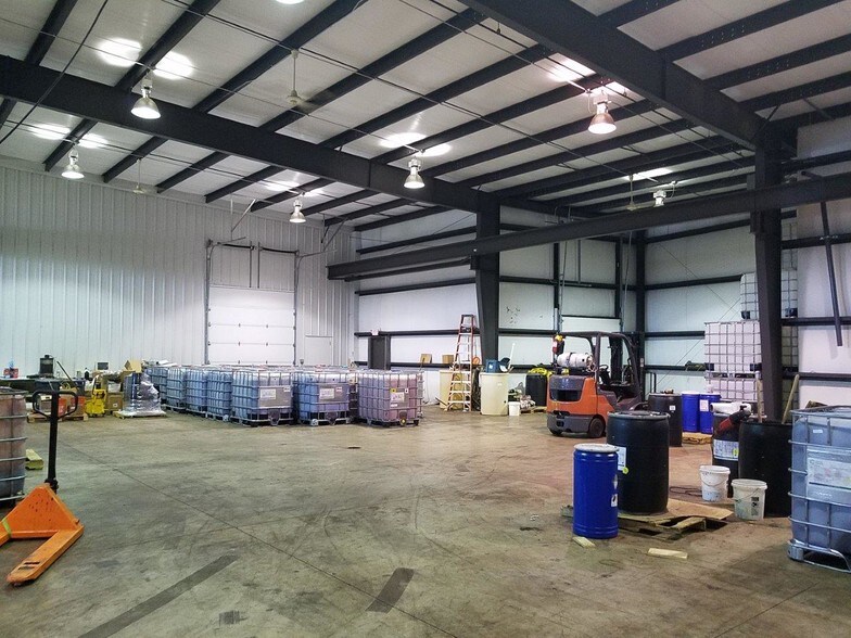 More Photos Of 6703 Rickyval St, Weston Warehouse For Lease